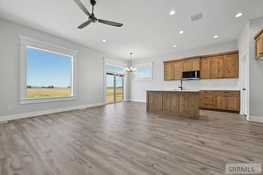 1051 Montezuma St, Idaho Falls, ID 83402 - #2