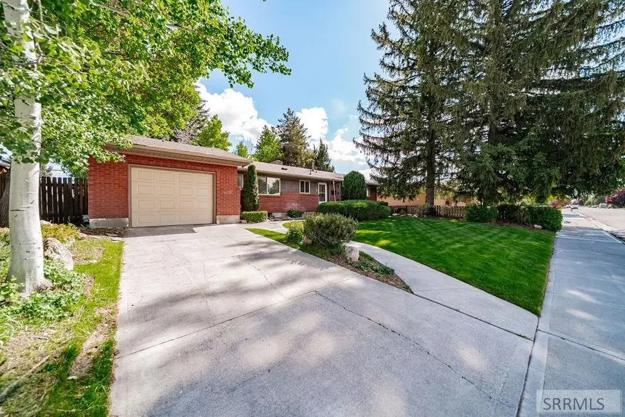 706 16th Street, Idaho Falls, ID 83404 - #3