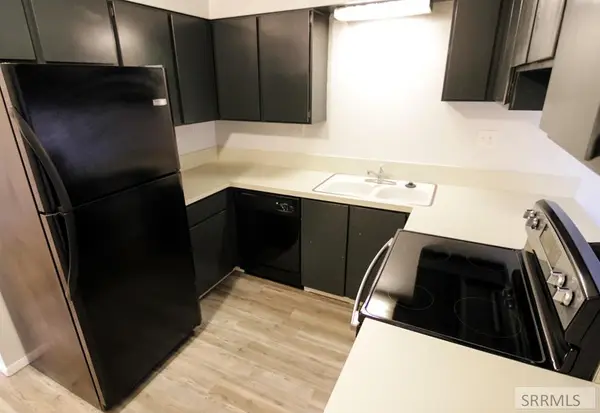 220 Fanning Avenue #14, IDAHO FALLS, ID 83401
