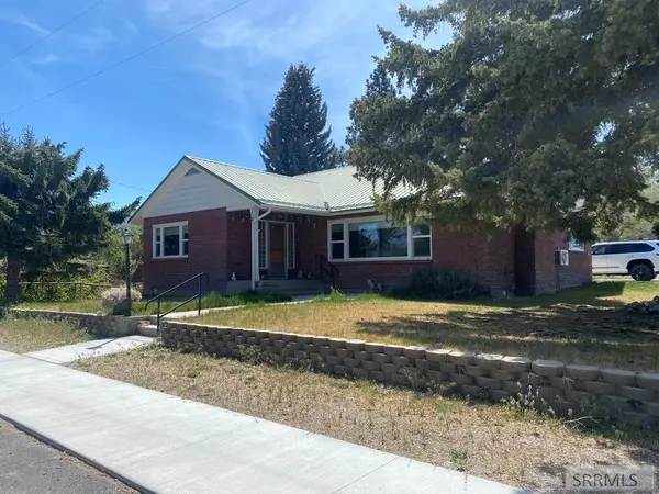 220 N 9th Street, CHALLIS, ID 83226