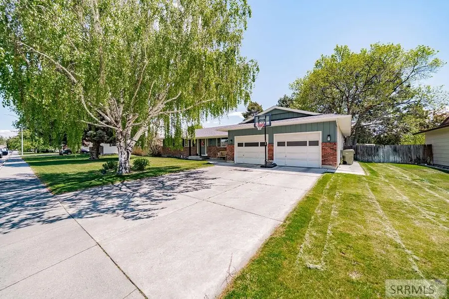 2320 Eastview Drive, Idaho Falls, ID 83401 - #2