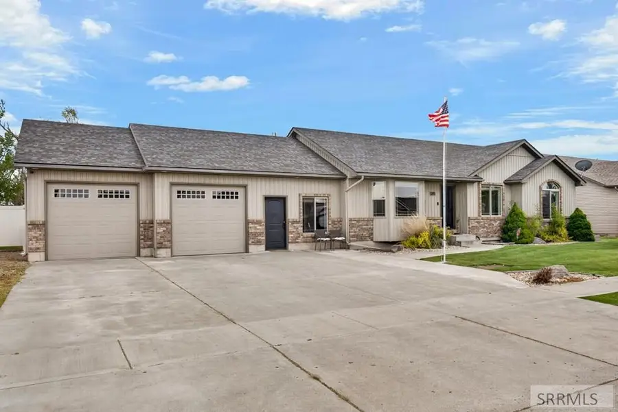 2890 Sunlight Drive, Idaho Falls, ID 83401 - #3