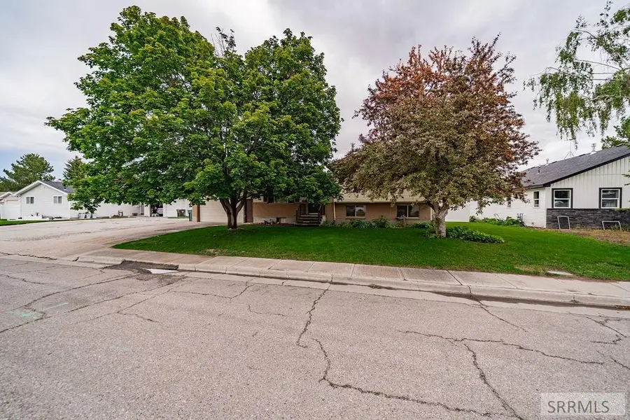 111 Benton Street, Blackfoot, ID 83221 - #2