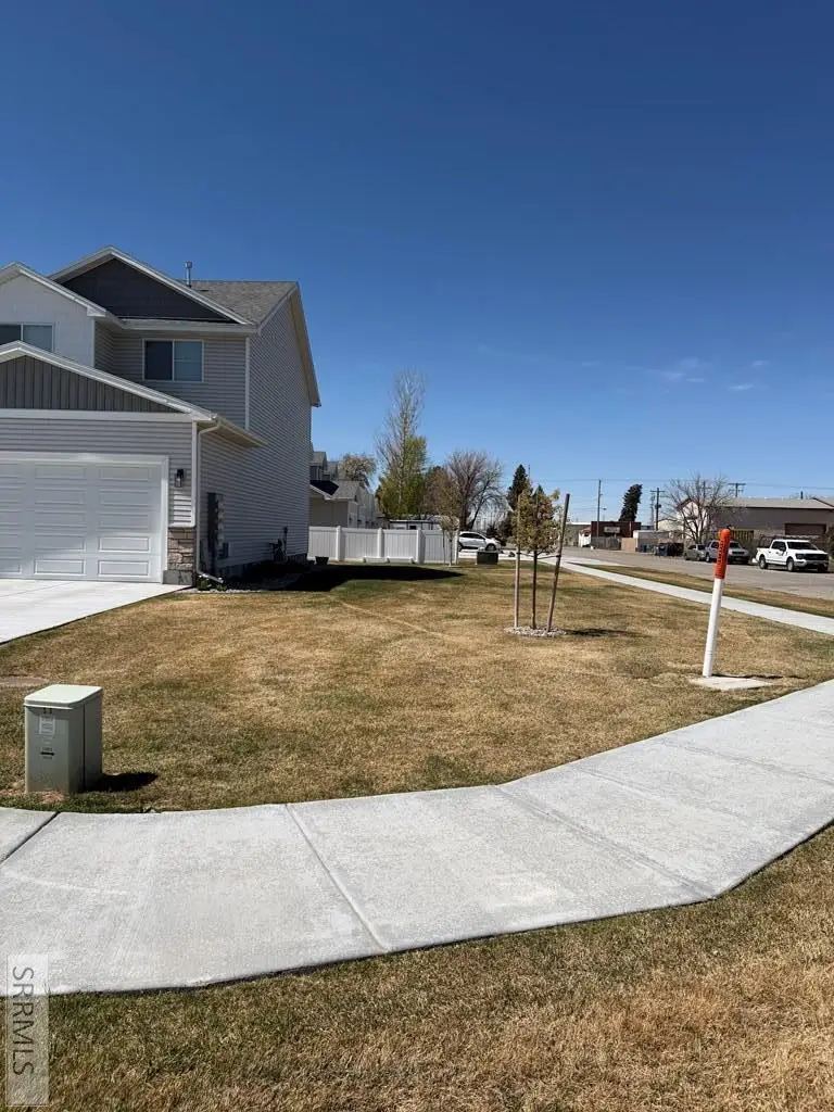 10669 36th E, Idaho Falls, ID 83401 - #3