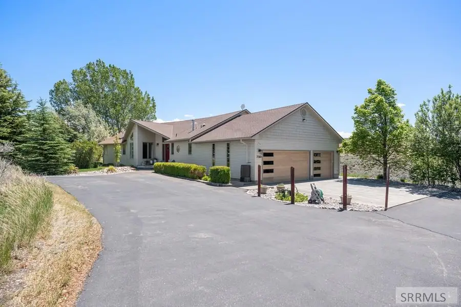 7160 Rimrock Drive, Idaho Falls, ID 83401 - #2