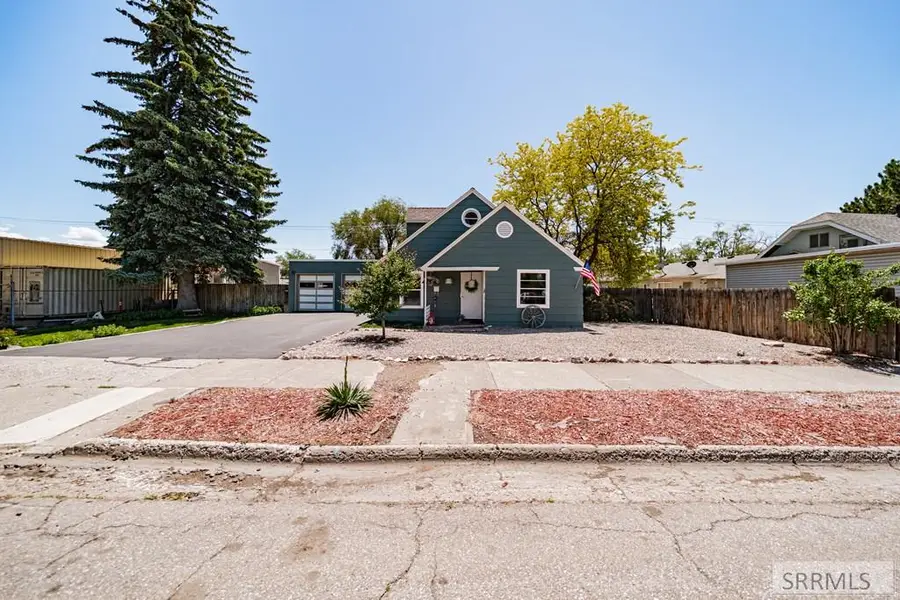 424 Gladstone Street, Idaho Falls, ID 83401 - #3