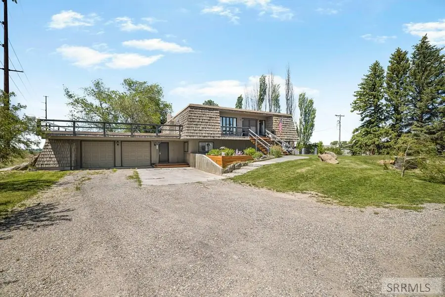 8955 15th E, Idaho Falls, ID 83401 - #2