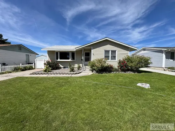 275 Washington, AMERICAN FALLS, ID 83211