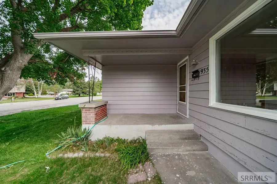 935 Stanger Avenue, Idaho Falls, ID 83404 - #3