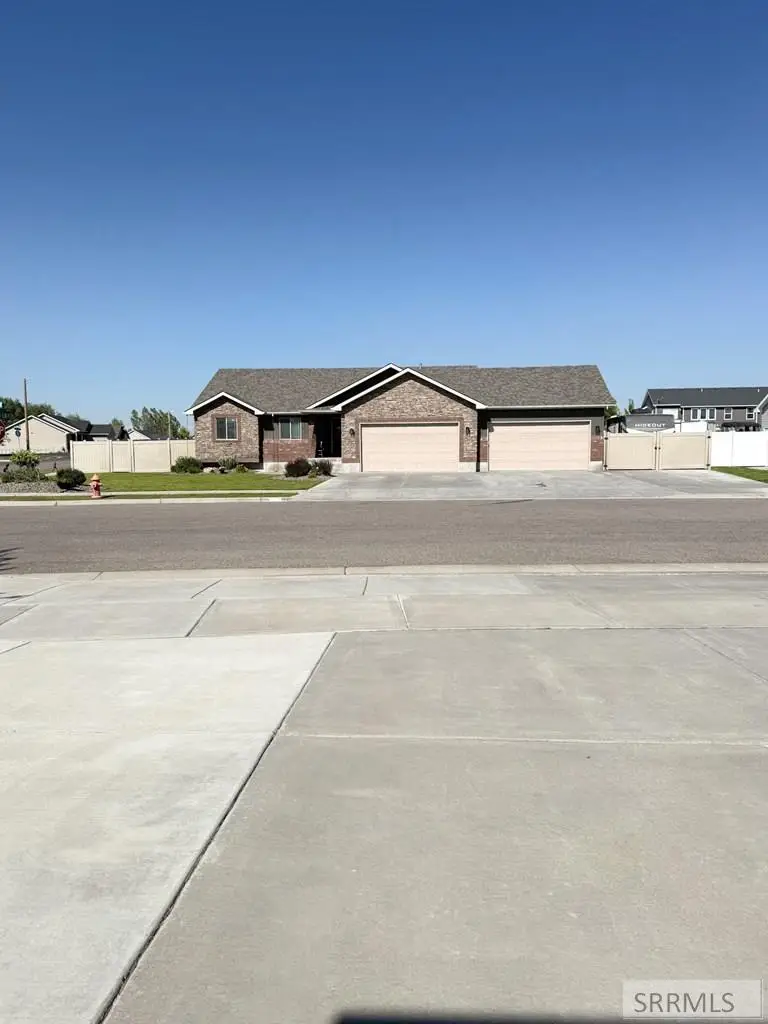 5503 Lakefield Cir, Ammon, ID 83406 - #3