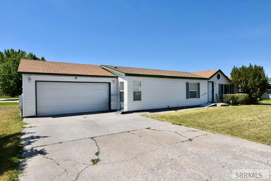 3796 Greenwillow Lane, Idaho Falls, ID 83406 - #3