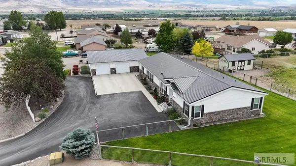230 Redbird Lane, CHALLIS, ID 83226