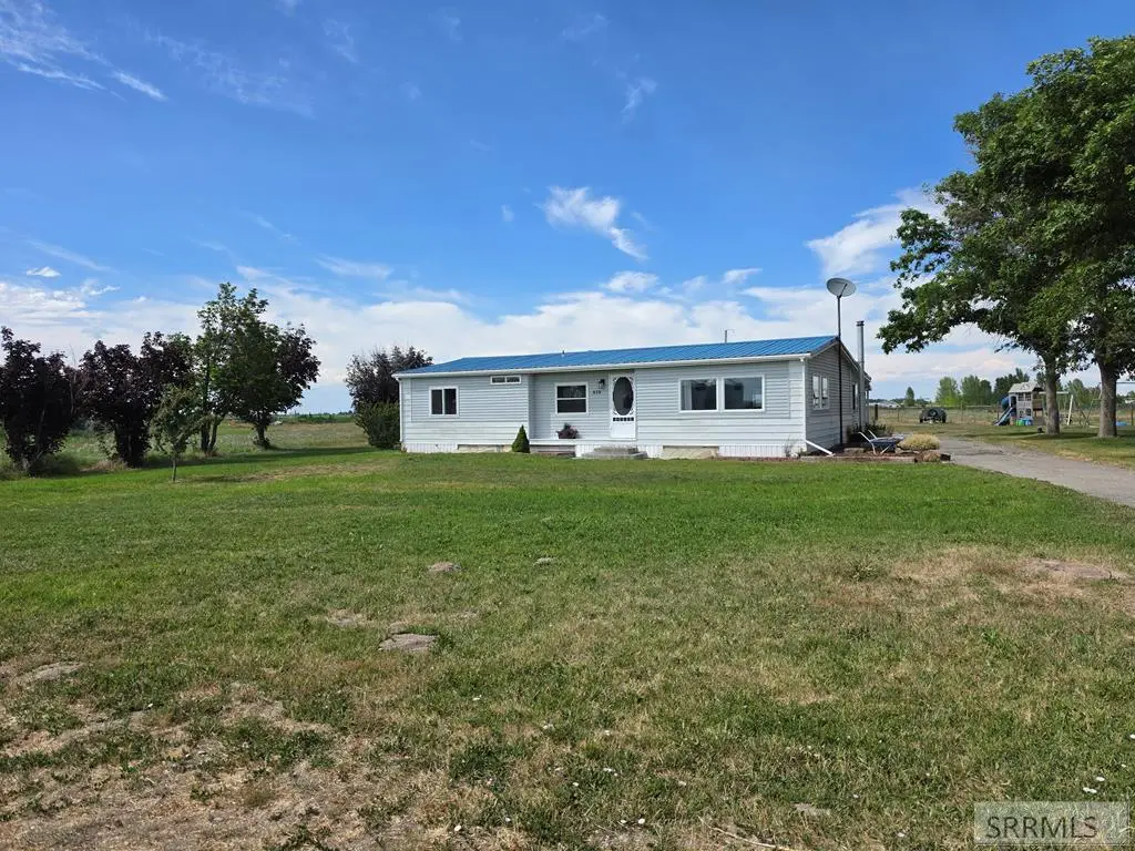 858 1000 N, Shelley, ID 83274 - #1
