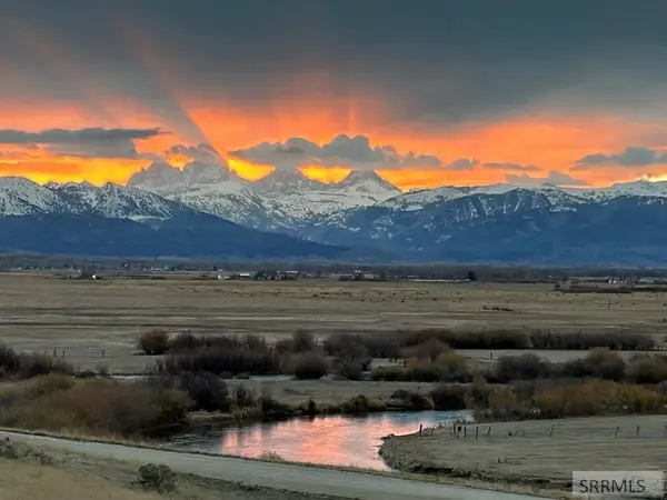 7243 Ard's Road, TETONIA, ID 83452