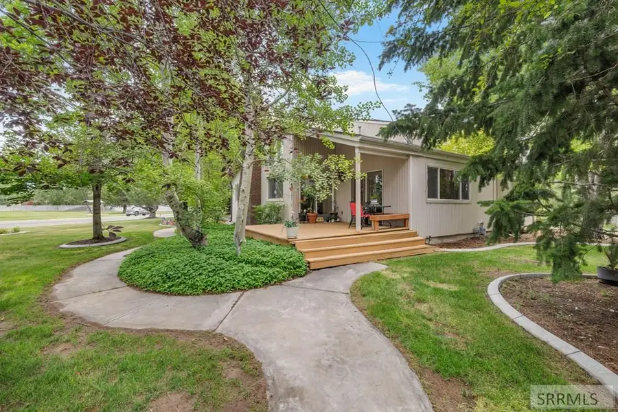 2195 Midway Avenue, Ammon, ID 83406 - #2