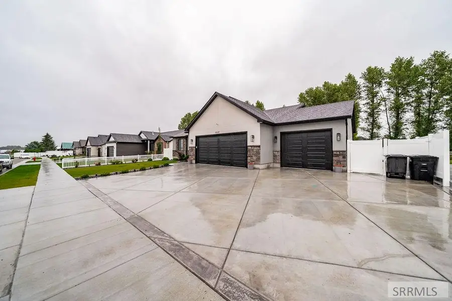 4601 Rustle Rd, Ammon, ID 83406 - #2