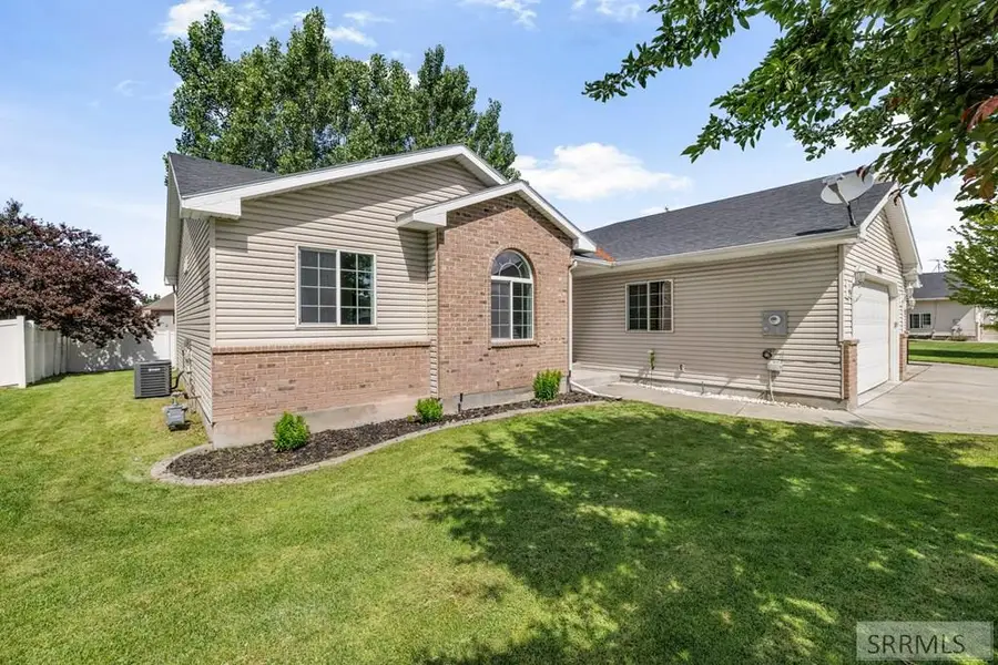 1144 Ashland Drive, Ammon, ID 83406 - #2