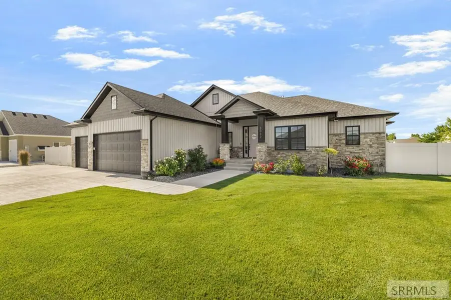 3042 Lin Road, Idaho Falls, ID 83401 - #2