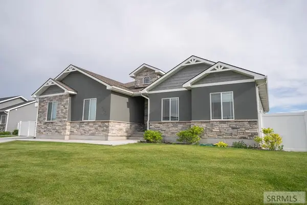 4828 Luxor Drive, IDAHO FALLS, ID 83401