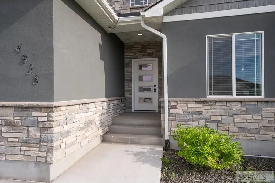 4828 Luxor Drive, Idaho Falls, ID 83401 - #3