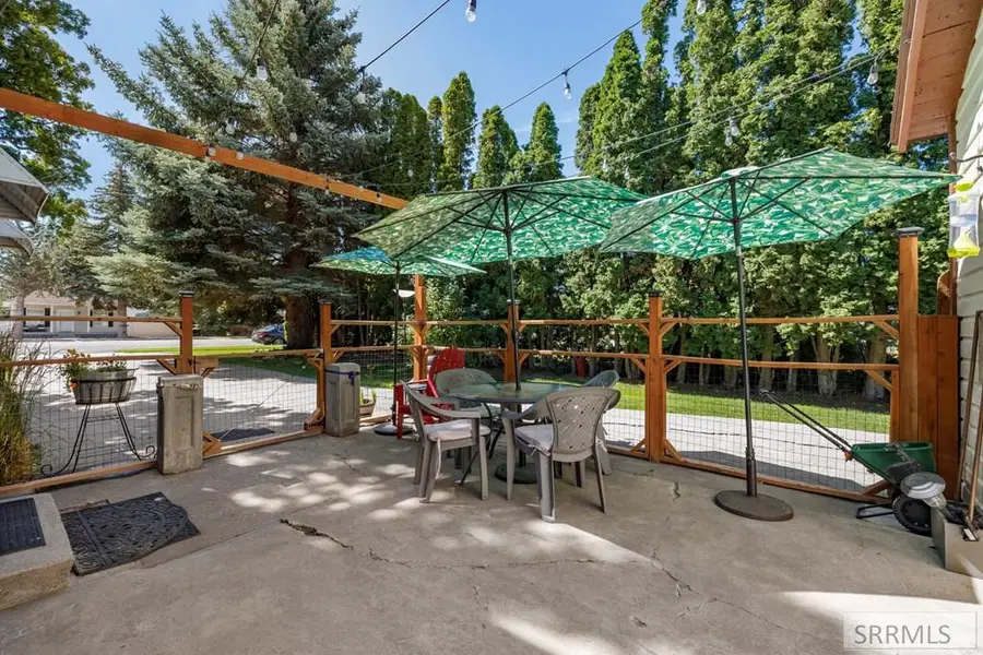 851 Shilling Avenue, Blackfoot, ID 83221 - #3