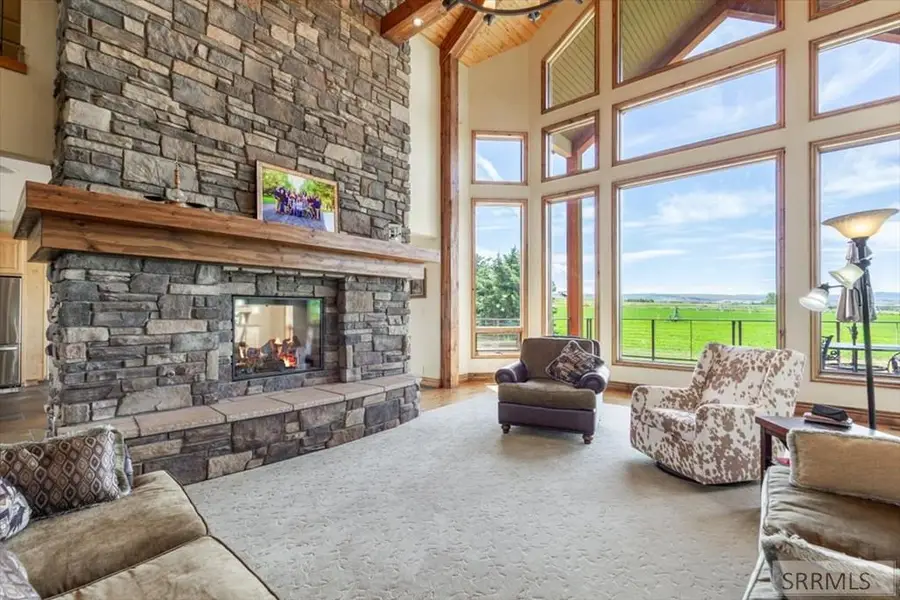 6122 Lincoln Road, Idaho Falls, ID 83401 - #3