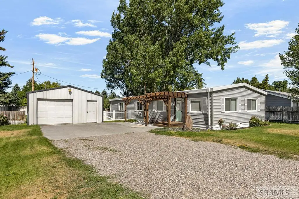 135 Parker Avenue, Blackfoot, ID 83221 - #1