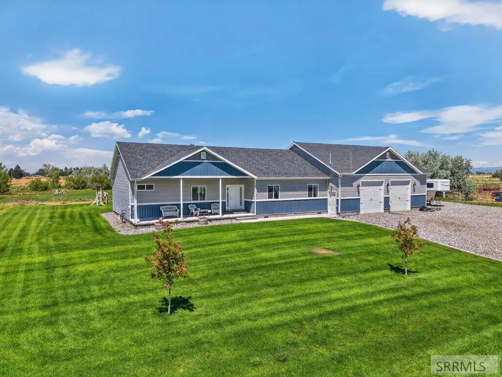 204 135 N, Blackfoot, ID 83221 - #1