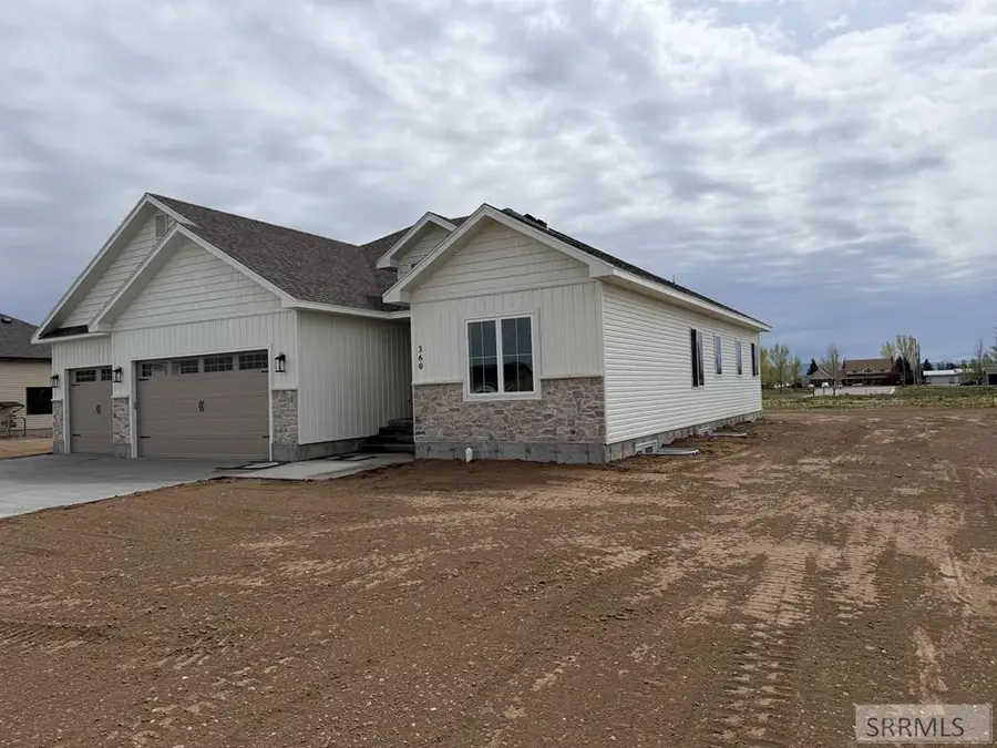 360 Meadow Walk Dr, Shelley, ID 83274 - #2