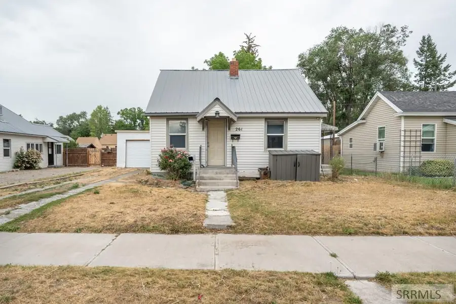 261 E 15th Street, Idaho Falls, ID 83404 - #3