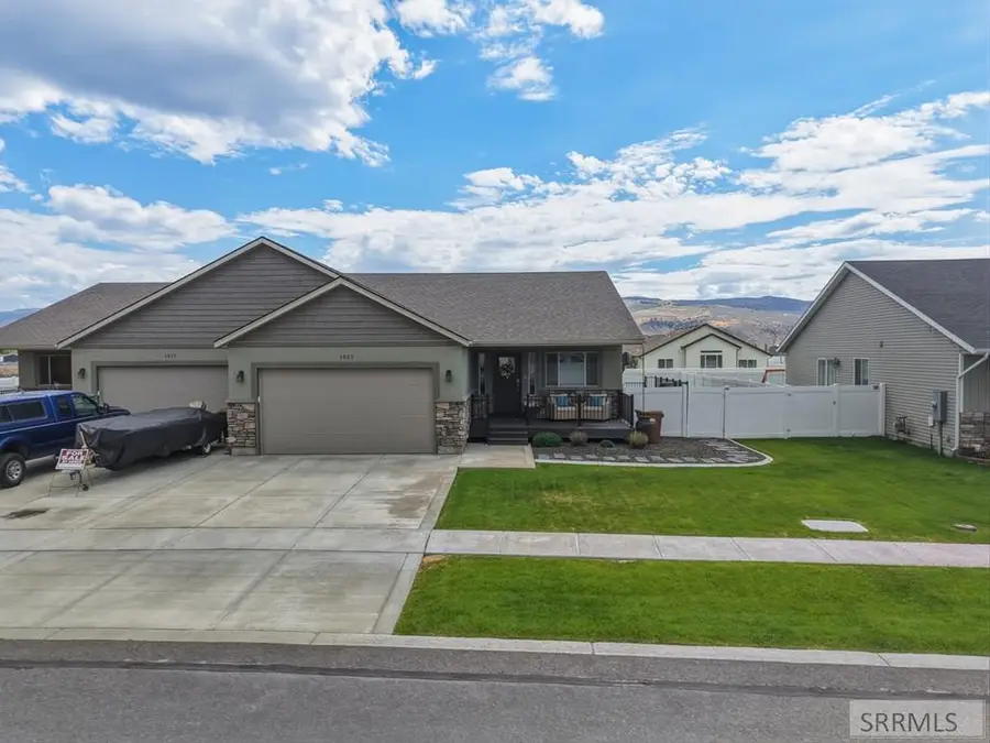 1027 Pinewood Avenue, Chubbuck, ID 83202 - #2