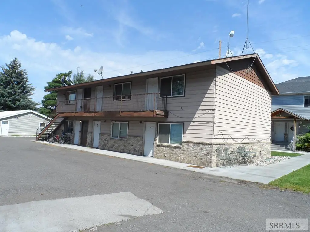 883 5th W, Rexburg, ID 83440 - #1
