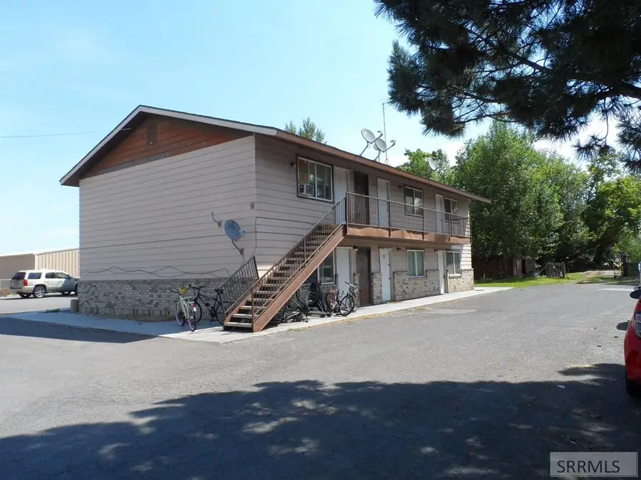 883 5th W, Rexburg, ID 83440 - #2