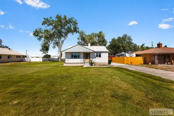 570 Park Avenue, SHELLEY, ID 83274