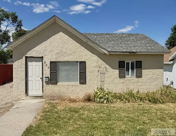 320 Lincoln Street, AMERICAN FALLS, ID 83211