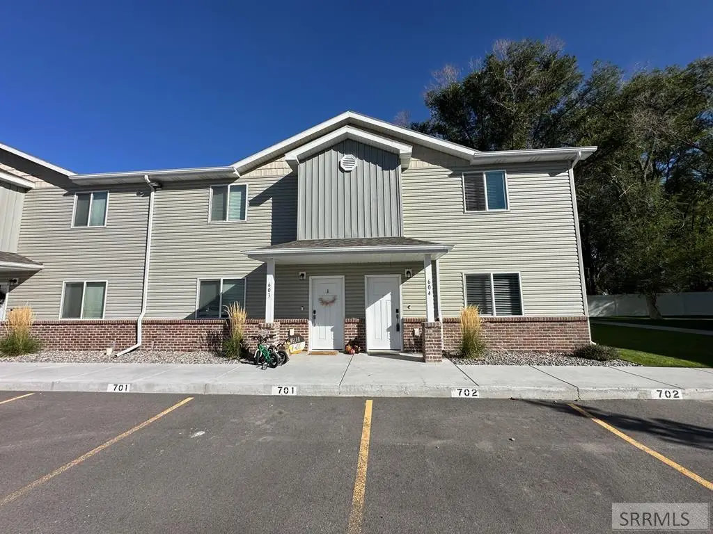 2001 Lawrence Lane #604, Blackfoot, ID 83221 - #1