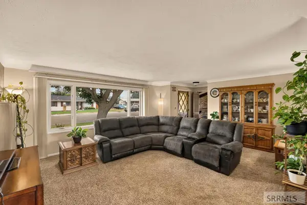 425 Horrocks Drive, BLACKFOOT, ID 83221