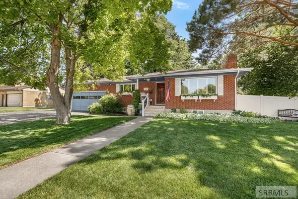 992 Redwood Street, IDAHO FALLS, ID 83401