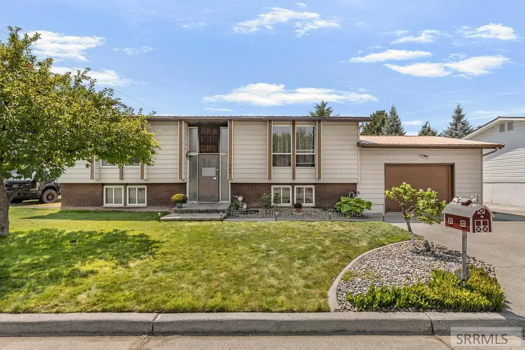 560 Targhee Street, Saint Anthony, ID 83445 - #1
