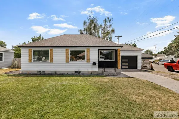 204 Dewey Street, BLACKFOOT, ID 83221