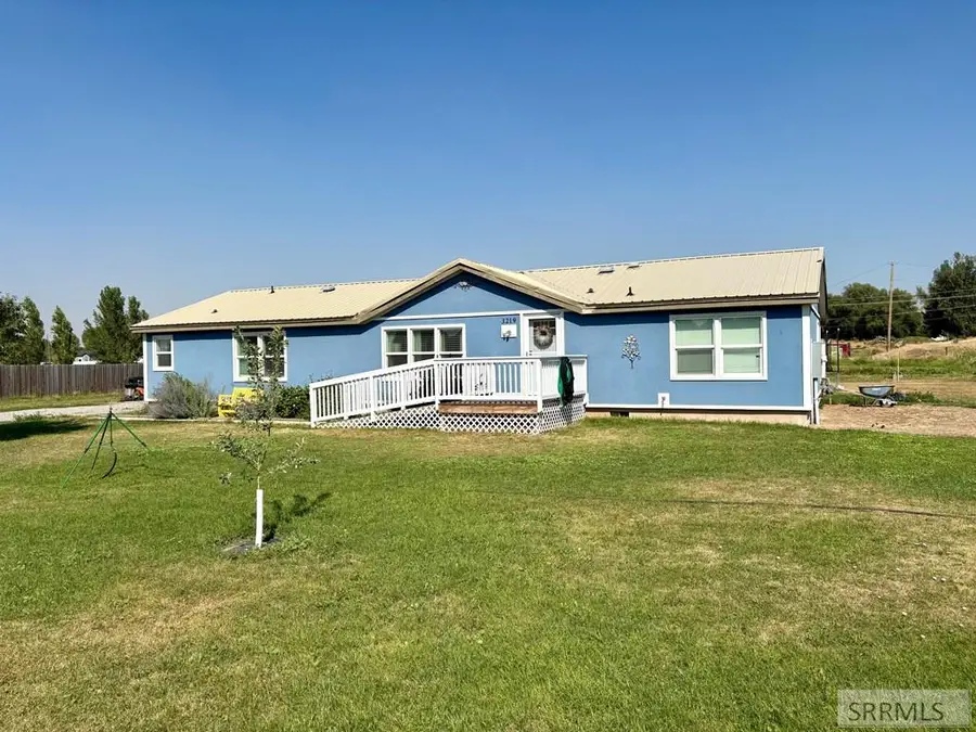 3219 Niel Drive, Ammon, ID 83406 - #3