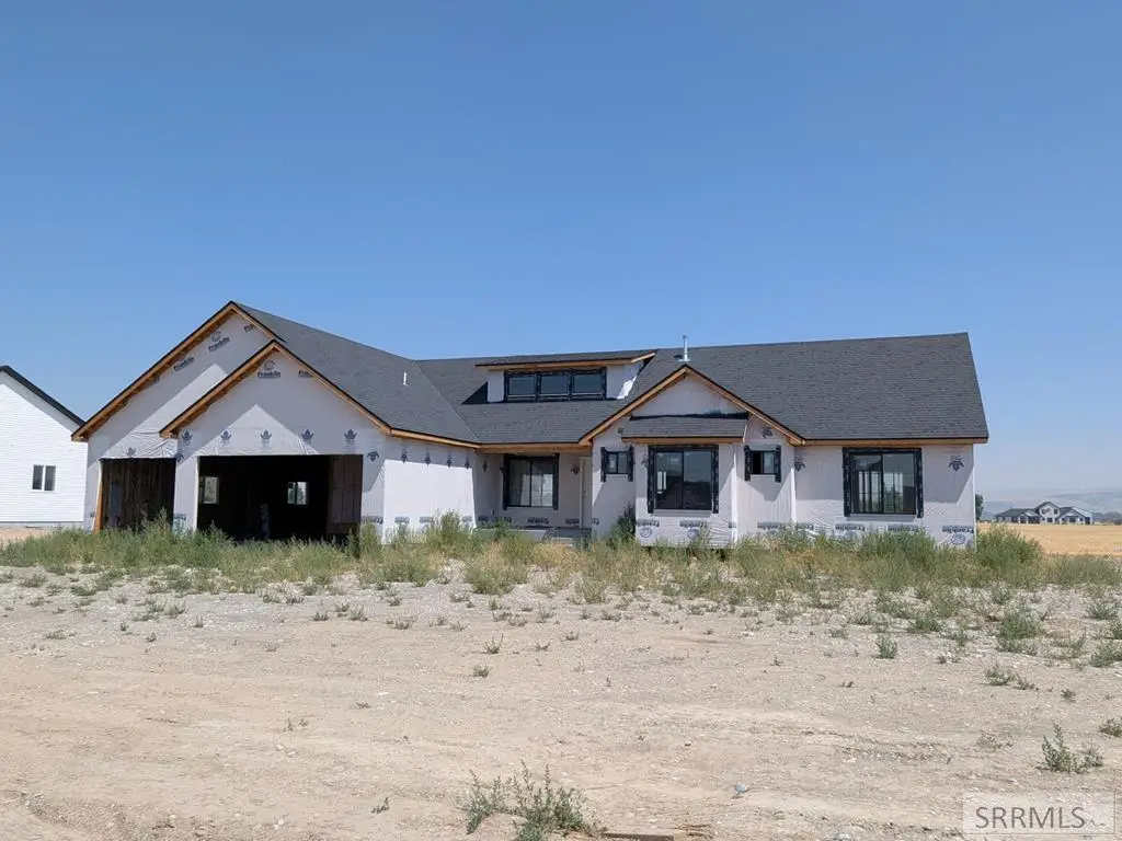 671 Glacier Ave, Shelley, ID 83274 - #1