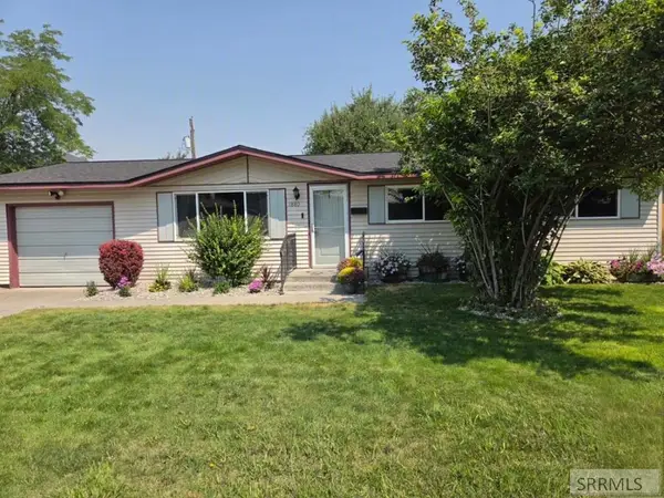1880 Carmel Drive, IDAHO FALLS, ID 83402