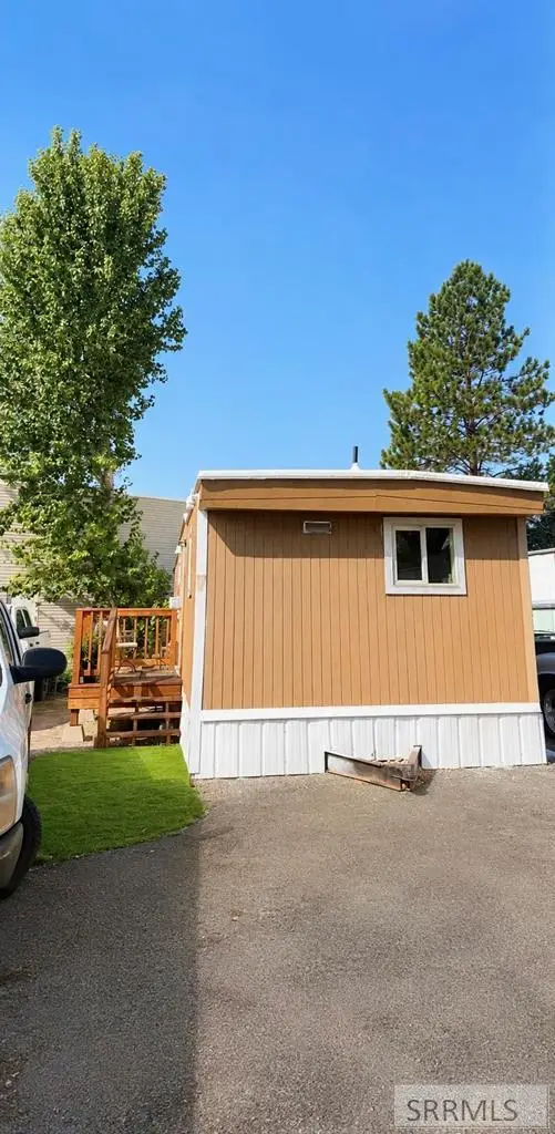 3570 Yellowstone Hwy, IDAHO FALLS, ID 83402