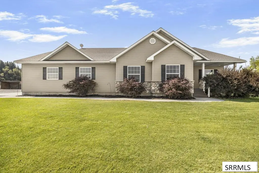2140 200 N, Saint Anthony, ID 83445 - #1
