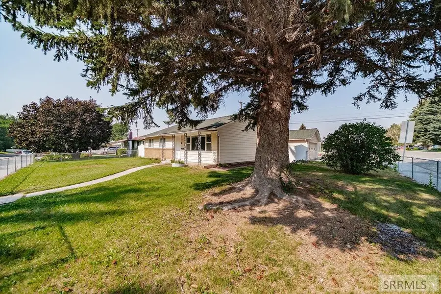 556 Westhill Avenue, Idaho Falls, ID 83402 - #3