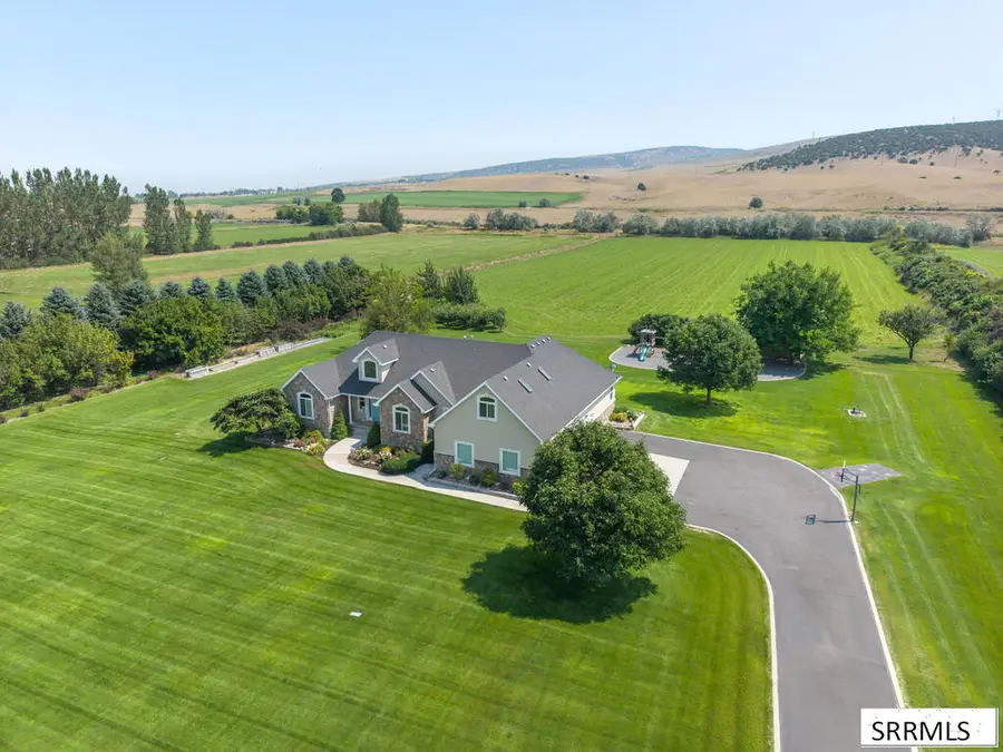 1033 N 1200 E, Shelley, ID 83274 - #2