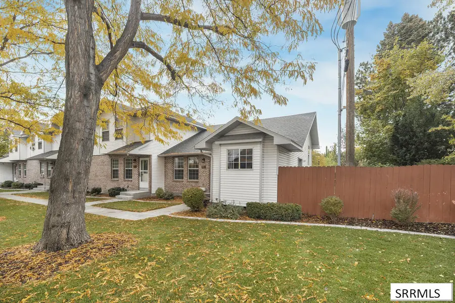 2424 St Clair Avenue, Idaho Falls, ID 83404 - #2