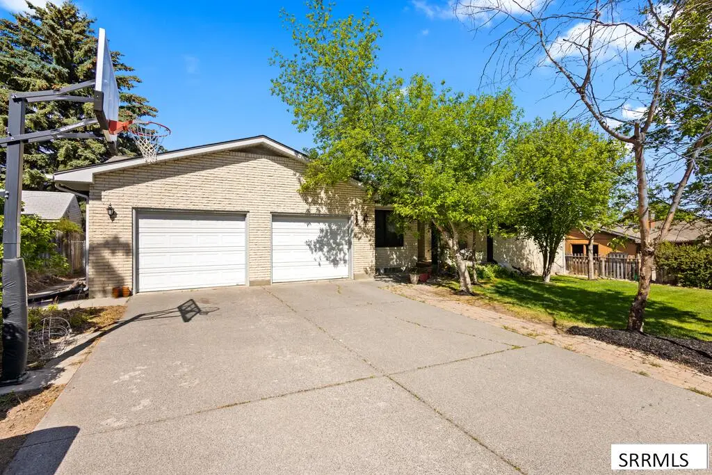 230 Apache, Rexburg, ID 83440 - #1