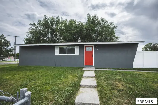 850 Royal Avenue, IDAHO FALLS, ID 83401